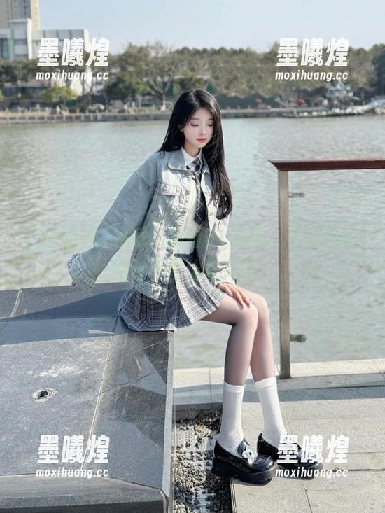 51吃瓜 注意!观看51吃瓜,今天的瓜绝对不会让你失望!