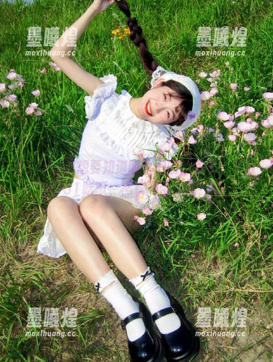 想要知道明星们的小秘密？下载51吃瓜，黑料网带你飞！
