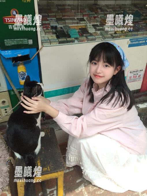登录51吃瓜网，猜猜明星们今天又放出了什么“大动作”！