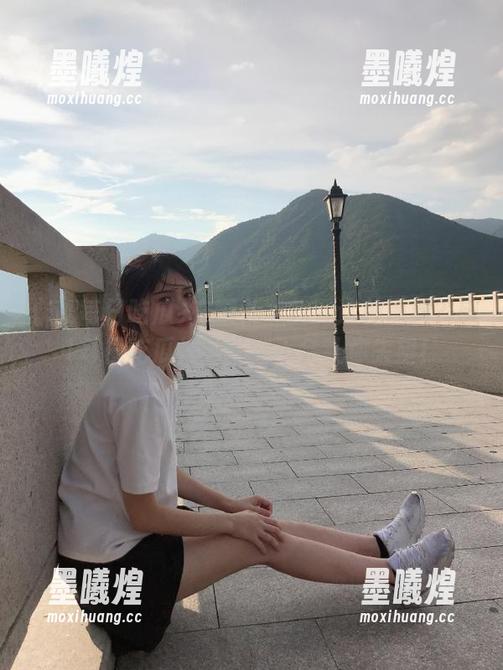 在哪儿能找到这种黑料？51每日吃瓜发布当然不会让你失望！