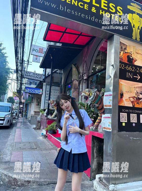 听说下载52吃瓜网能吃到最新鲜的瓜，灵魂出窍！