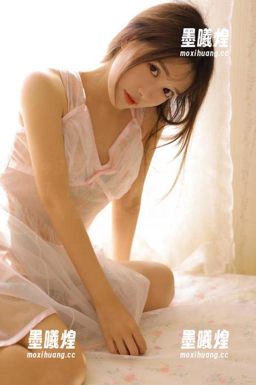91今日吃瓜 “91今日吃瓜”app让我明白了,瓜也可以是这种“甜蜜的苦涩”,我这心情…有点复杂。