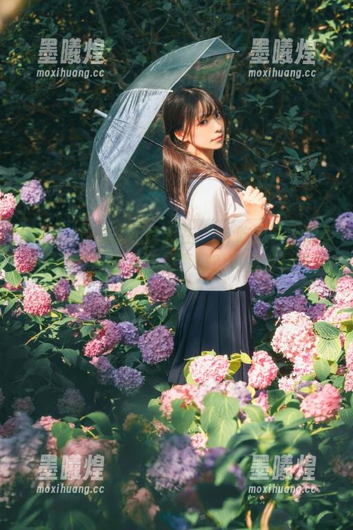 91吃瓜 你能相信我在“91吃瓜”上观看到了什么乱七八糟的事吗?真的是在线太刺激了!