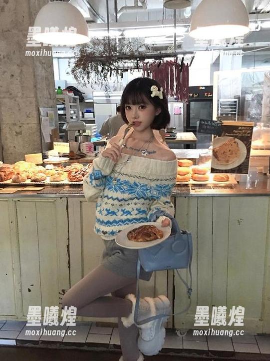跟着“91吃瓜”网址，黑料看的我眼花缭乱，真是不能停呐。