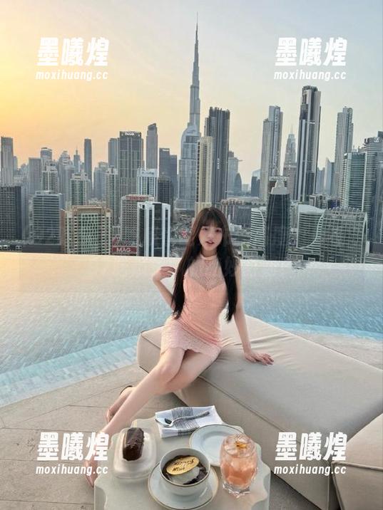 吃瓜也能发布新高度？看看“92吃瓜王”的绝妙时刻！