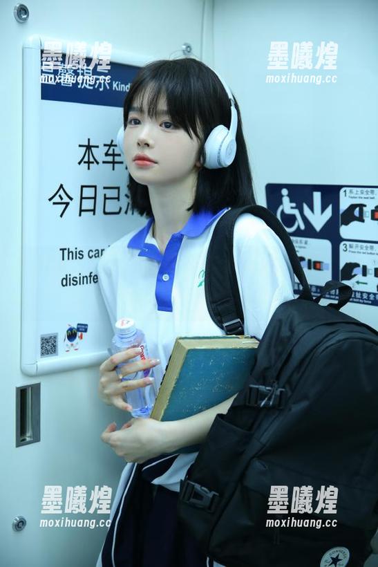 此生只愿在988.su的网页上，围观黑料吃瓜，别太过分的…