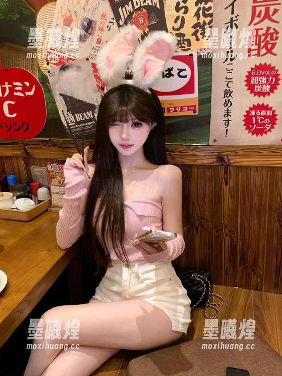 tttzzz.su的黑料入口，长视频点开瞬间刷新了我对世界的认知，哈哈！