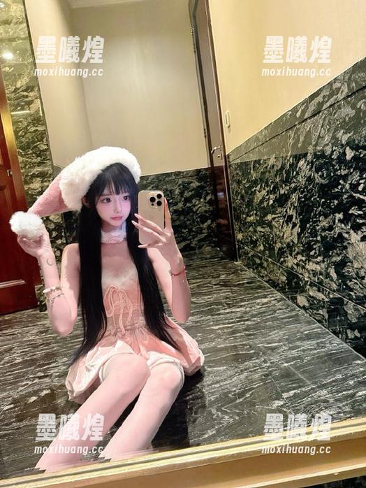 吃瓜网最新直播：观看伪娘们的精彩变身！
