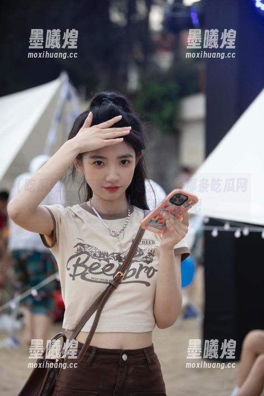 吃瓜网红 走吧!一起去感受那条吃瓜网红视频的“快乐线路”吧