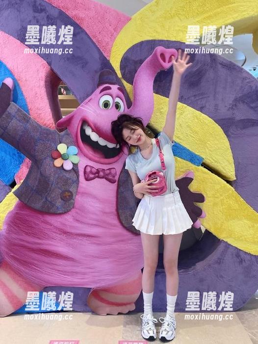 吃瓜黑料 安卓似乎瑟瑟发抖,“吃瓜黑料”都在点评这屏幕背后的人生百态。