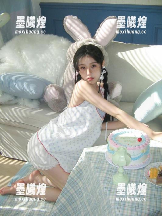 黑料不打烊 最新zztt15.su黑料不打烊,吃瓜入口简直让人停不下来!