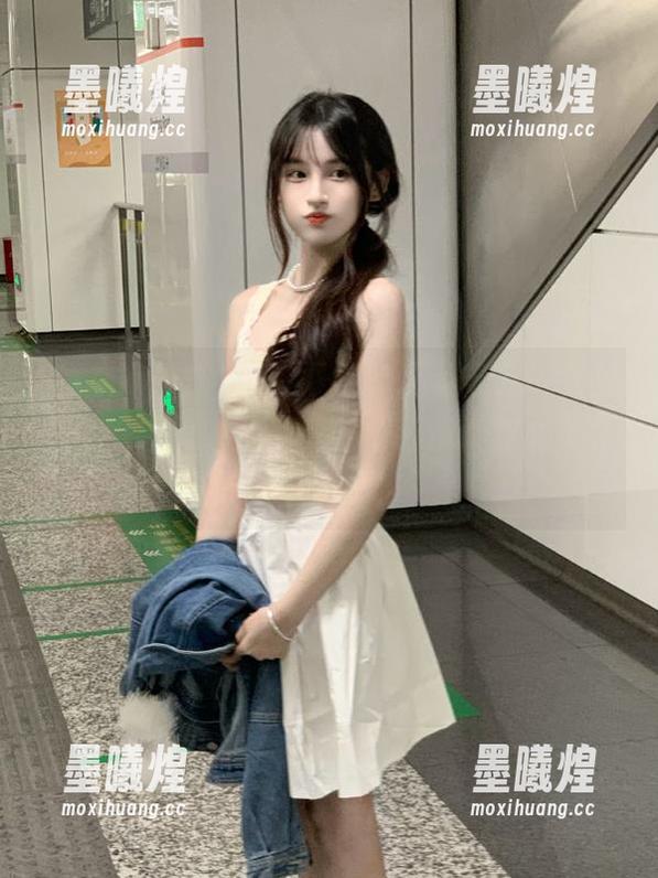 黑料不打烊,万里长征，网站里的秘密大曝光，我的生活瞬间变成了真人秀！