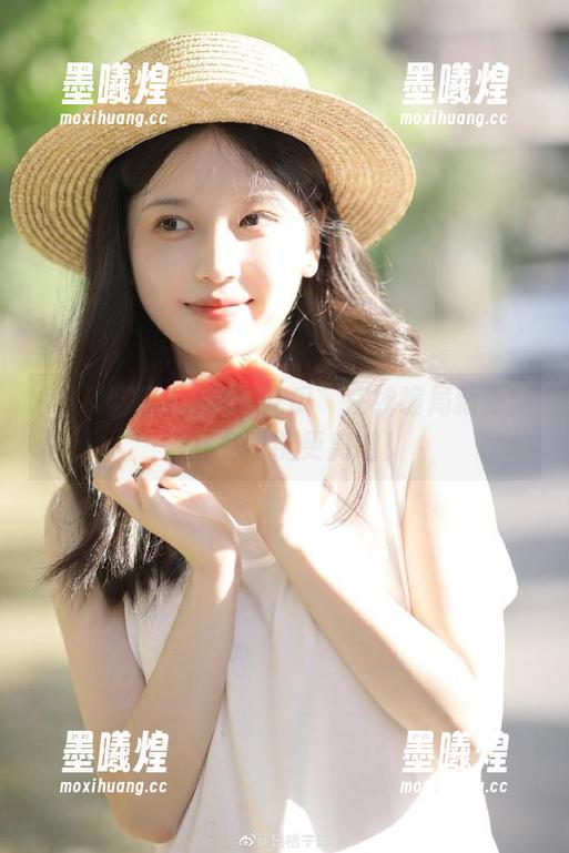 “黑料吃瓜”在线骗局新更新：真相可能更离谱！