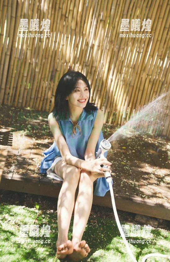 最新黑料吃瓜网站的地址在哪里？这难道是个悬案吗？大家齐心协力来解密！