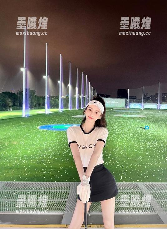 每次登录黑料福利，感觉就像翻了一圈八卦杂志，有点瘆人…
