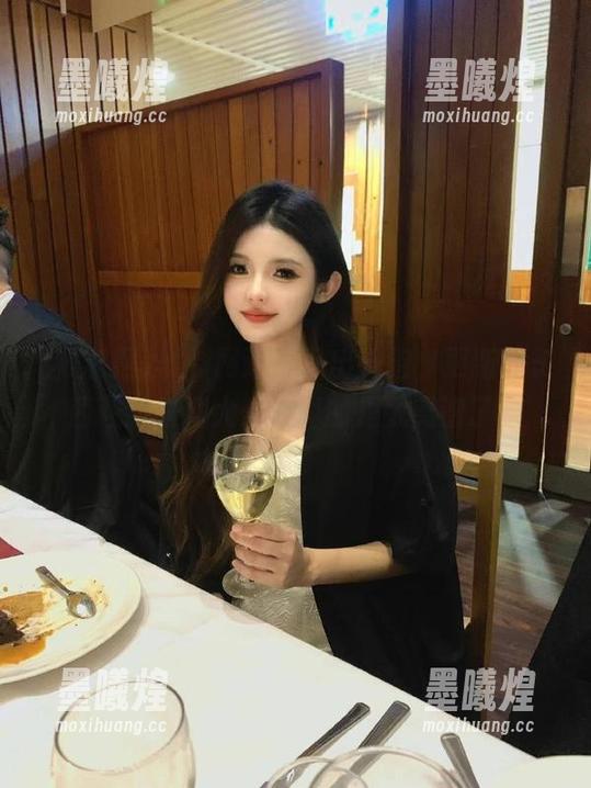 黑料网这次又出奇招，更新的东西让我脑洞大开，真的是太离谱了。